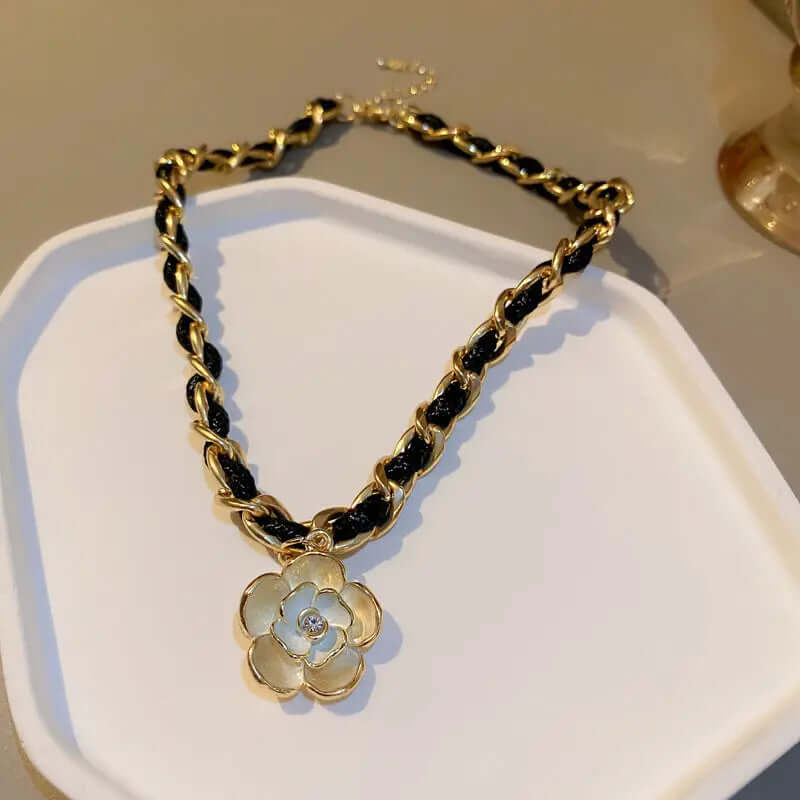 Camellia flower drop glaze pearl Korean pastoral style clear necklace eprolo