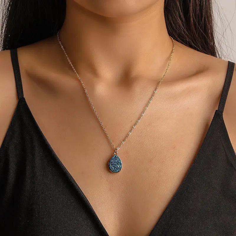New Creative Necklace Simple Water Drop Pendant Fashion Sweet Crystal Cluster Necklace eprolo